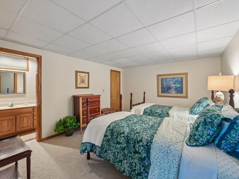 8080 Manitou Drive , Westerville, OH 43081 Photo 46