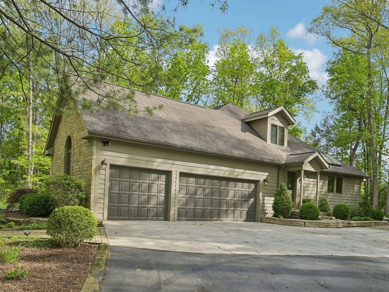 8080 Manitou Drive , Westerville, OH 43081 Photo 58