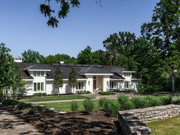 300 Sunnyside Dr, Nashville, TN 37205