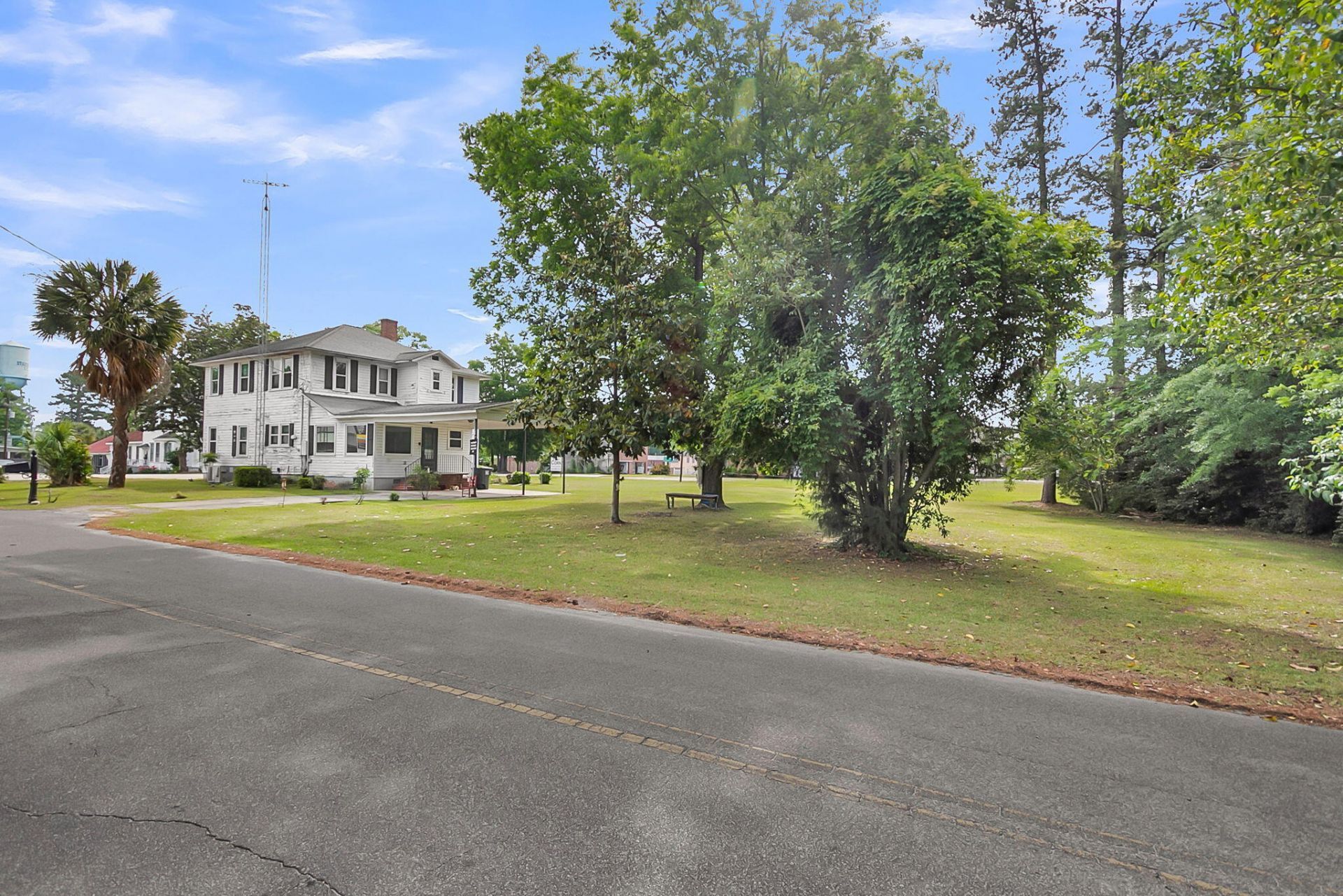 5539 Memorial Boulevard Photo 36