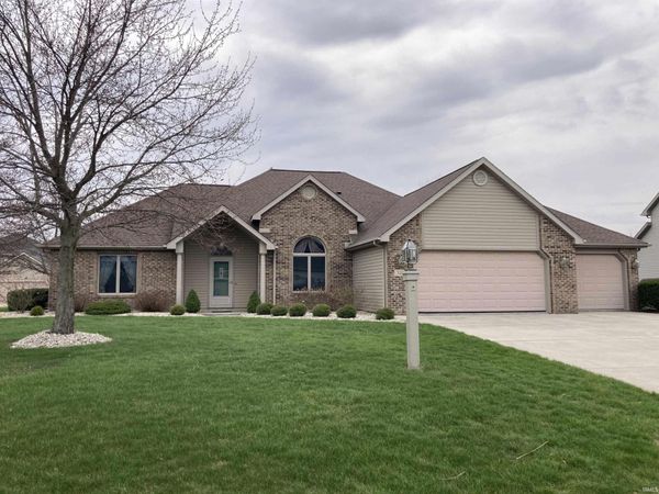 328 Ridge Court, Ossian, IN 46777
