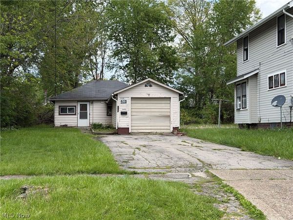 1115 Mckinley Street NE, Warren, OH 44483