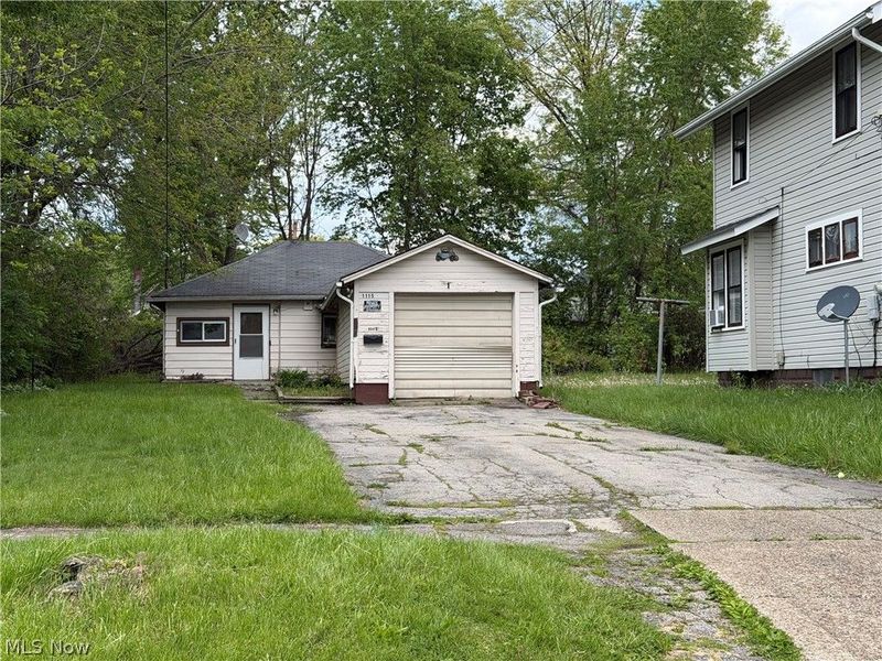 1115 Mckinley Street NE, Warren, OH 44483 Photo 1