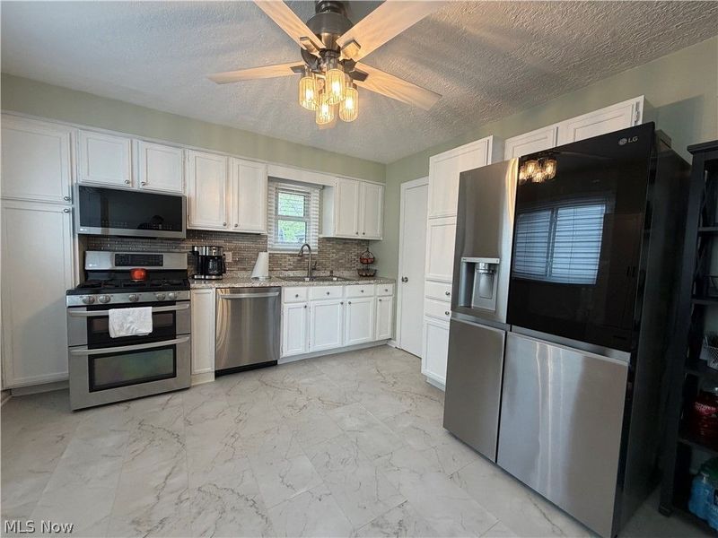 4219 Brockley Avenue, Sheffield Lake, OH 44054 Photo 14