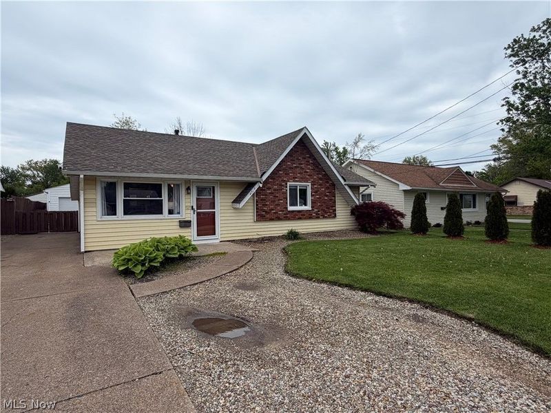 4219 Brockley Avenue, Sheffield Lake, OH 44054 Photo 4