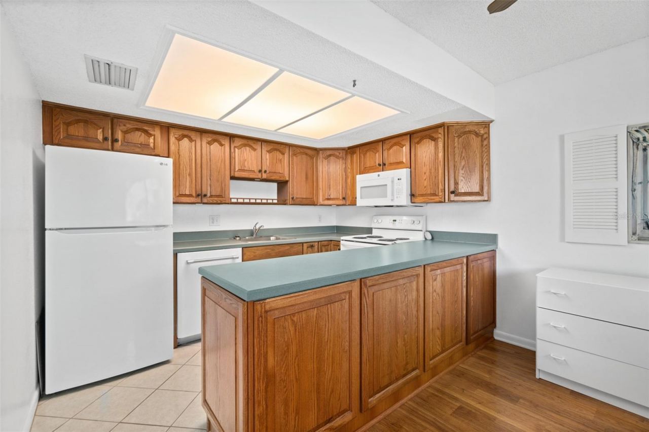 5801 N Atlantic Avenue, Unit 302, Cape Canaveral, FL 32920 Photo