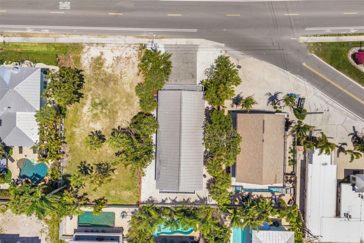 8106 Gulf Drive, Unit A&B, Holmes Beach, FL 34217 Photo
