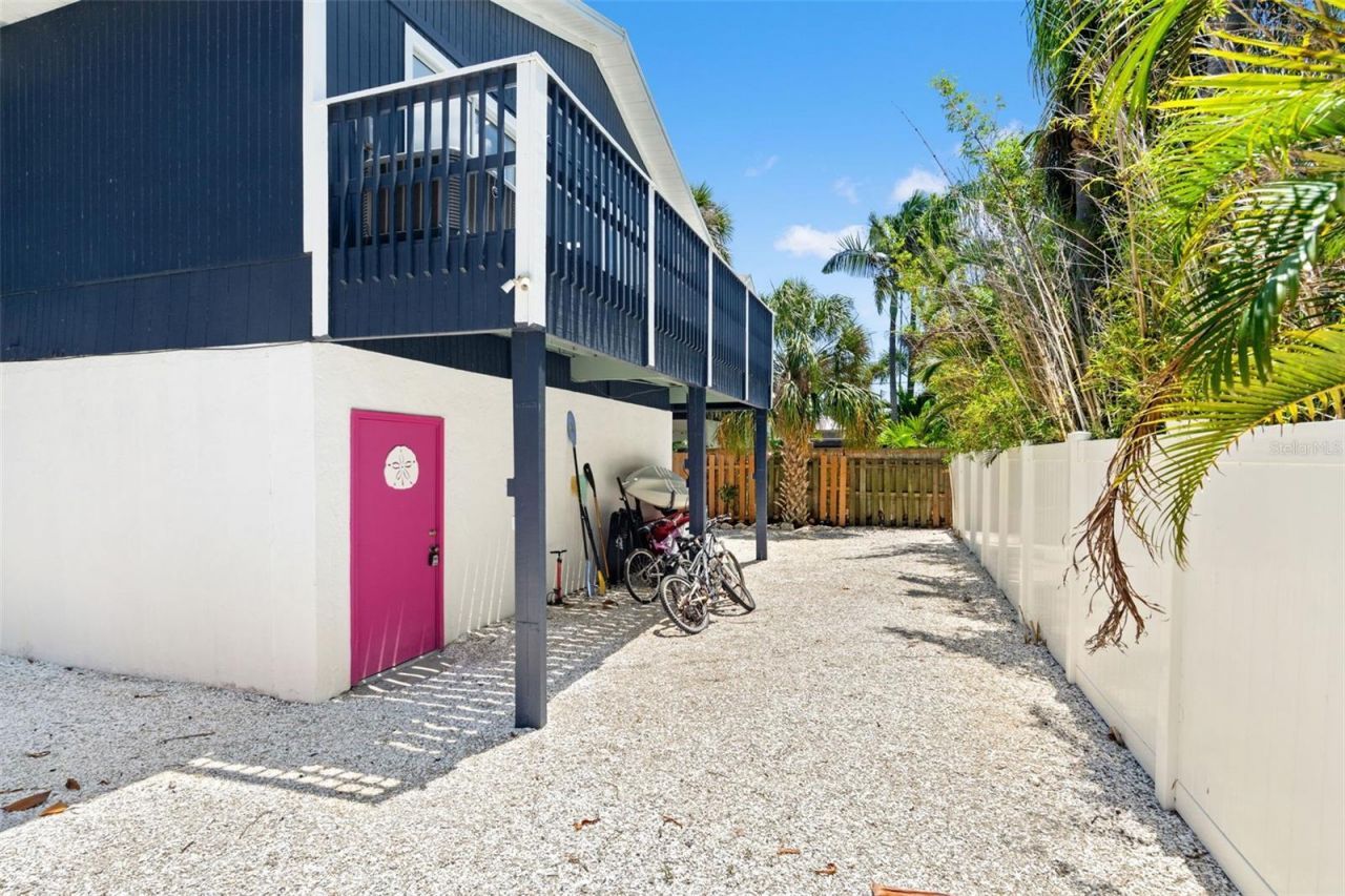 8106 Gulf Drive, Unit A&B, Holmes Beach, FL 34217 Photo