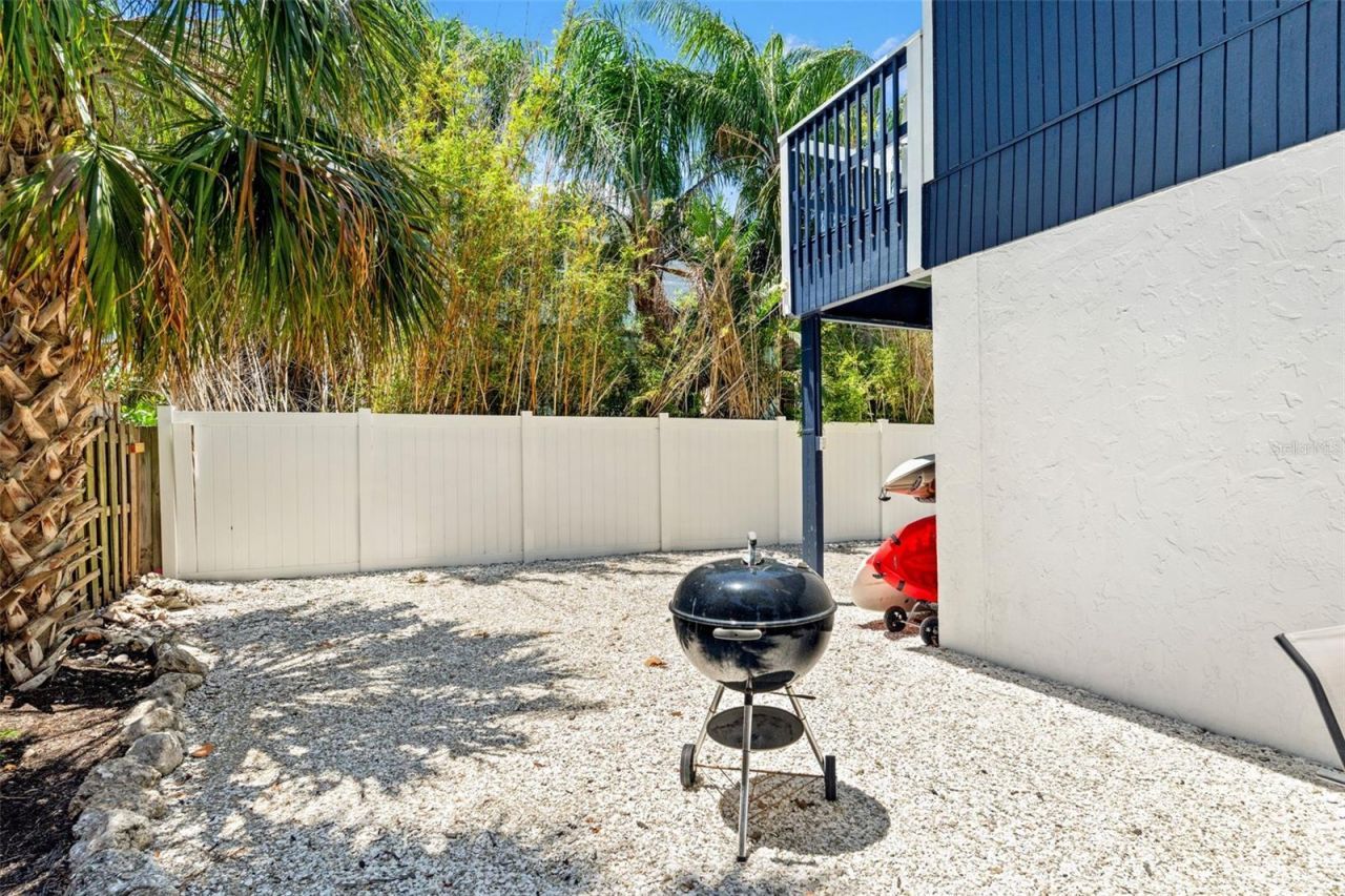 8106 Gulf Drive, Unit A&B, Holmes Beach, FL 34217 Photo