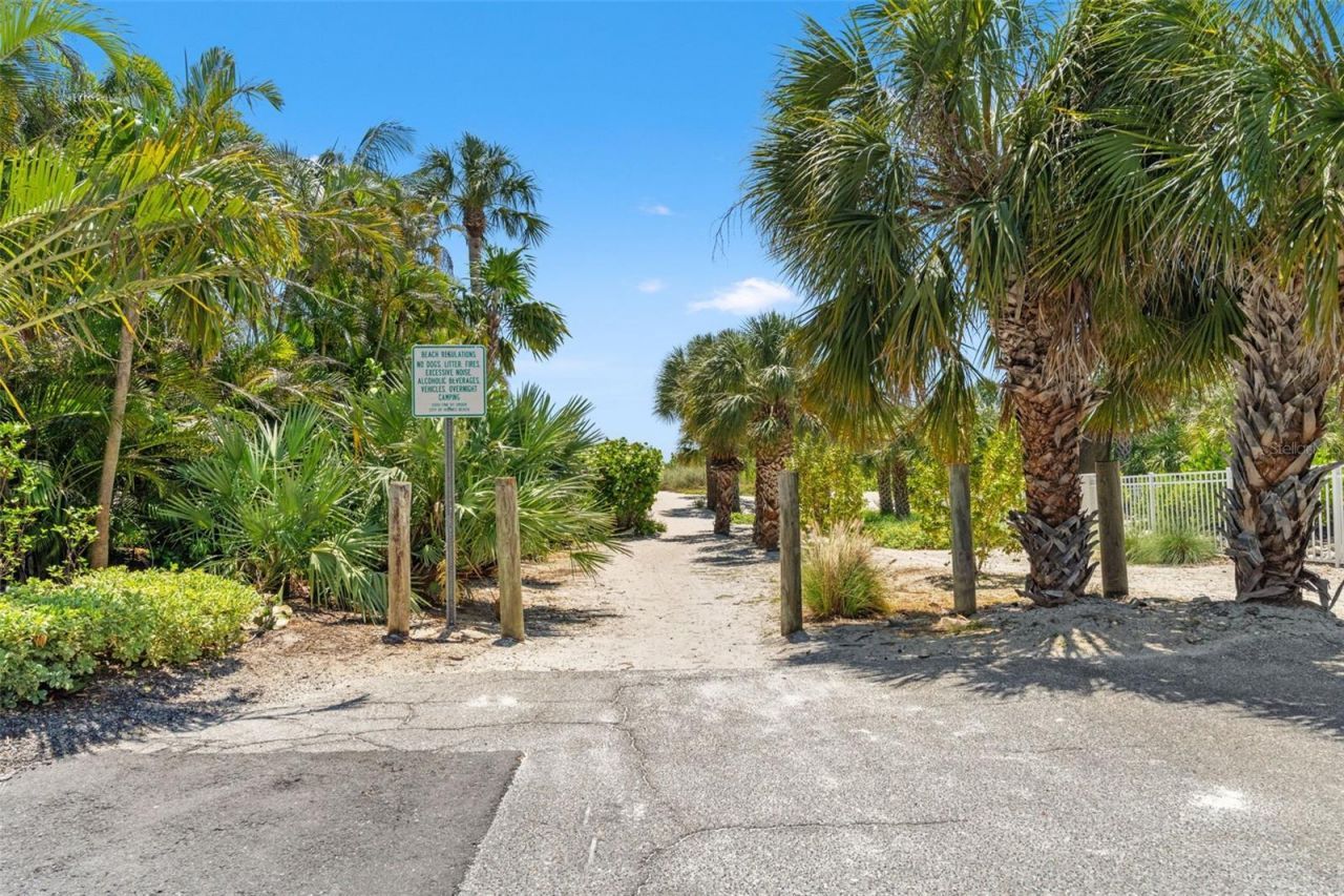 8106 Gulf Drive, Unit A&B, Holmes Beach, FL 34217 Photo