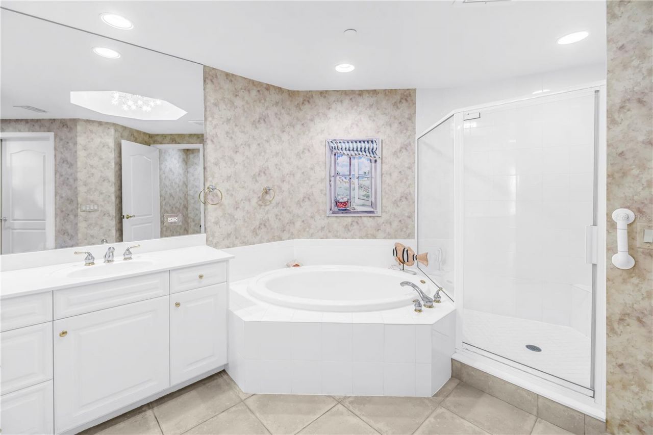 100 Beach Drive Ne, Unit 702, Saint Petersburg, FL 33701 Photo