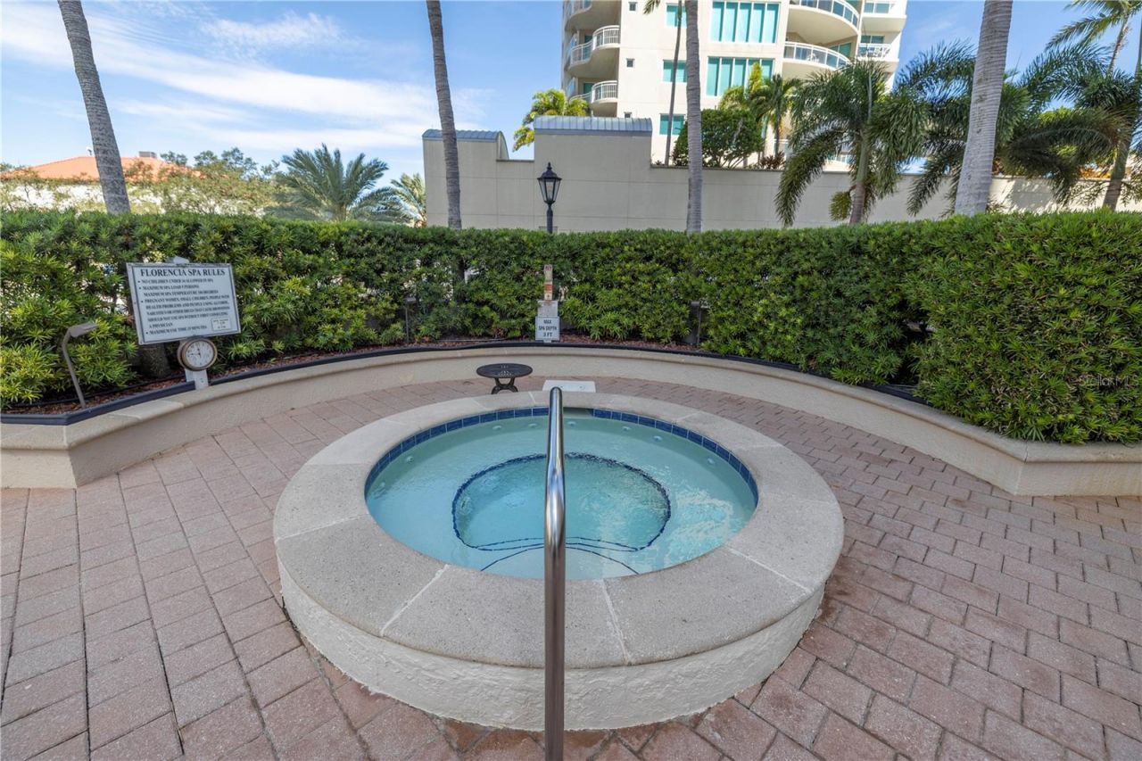 100 Beach Drive Ne, Unit 702, Saint Petersburg, FL 33701 Photo