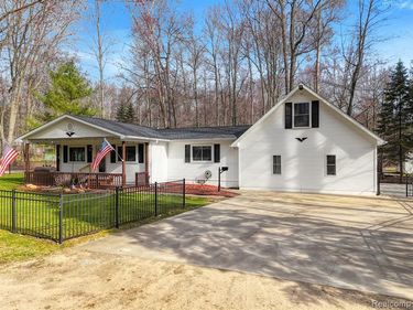 144 CANTON Street, Lyon Twp, MI 48653