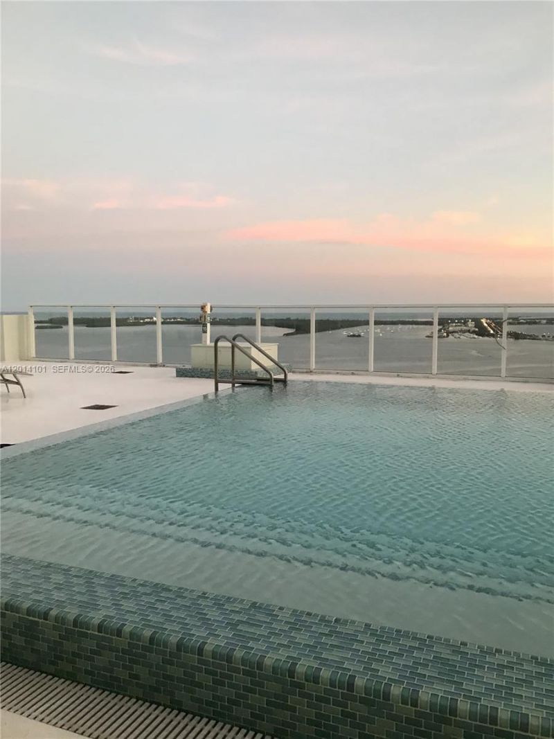 218 SE 14th St , Unit 2208, Miami, FL 33131 Photo