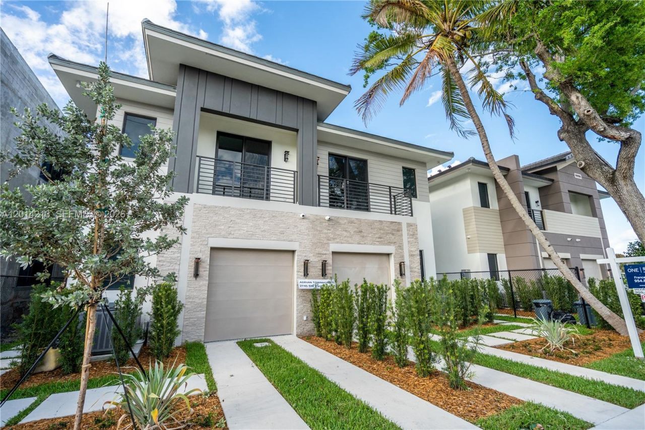 2745 SW 23 Ter , Miami, FL 33145 Photo