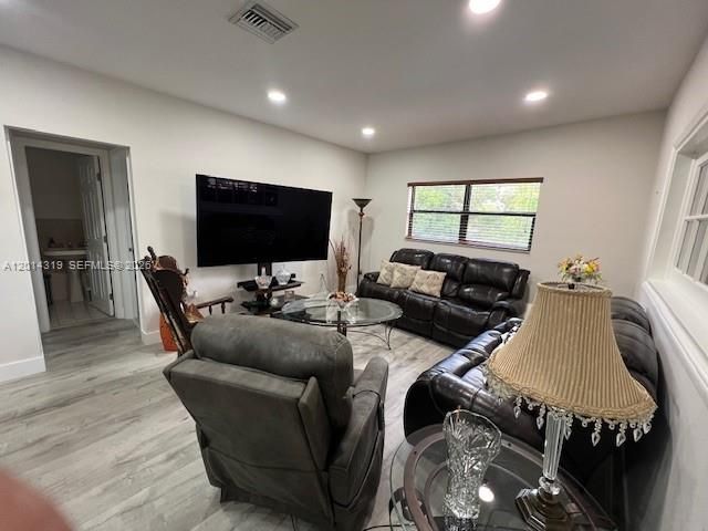 3230 SW 4th St , Miami, FL 33135 Photo