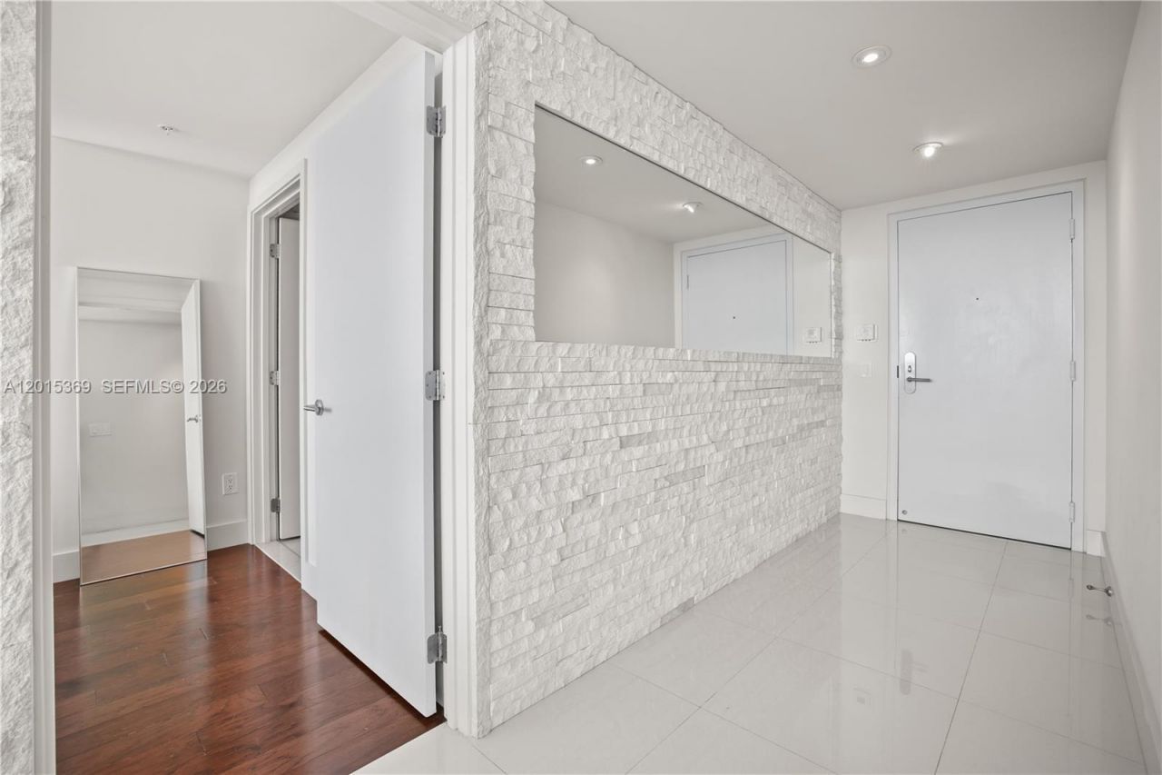 6899 Collins Ave , Unit 1610, Miami Beach, FL 33141 Photo