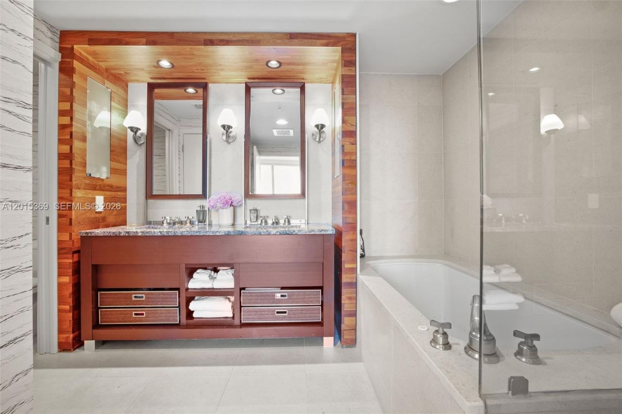6899 Collins Ave , Unit 1610, Miami Beach, FL 33141 Photo
