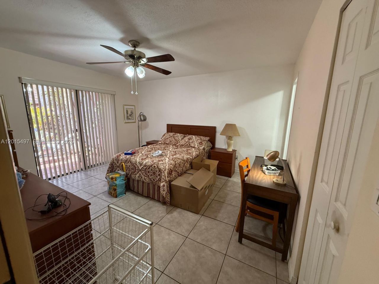 19300 W Lake Dr, Hialeah, FL 33015 Photo