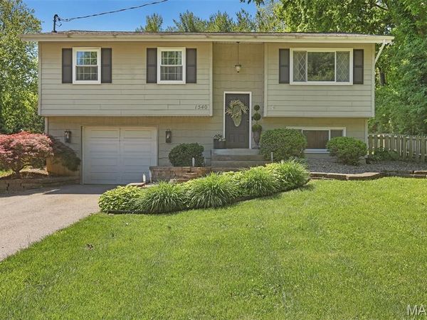 1540 Weber Drive, Edwardsville, IL 62025