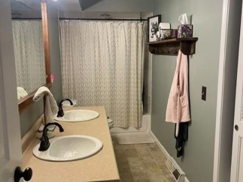 36 Stoutenburg Drive, Norwalk, OH 44857 Photo 8