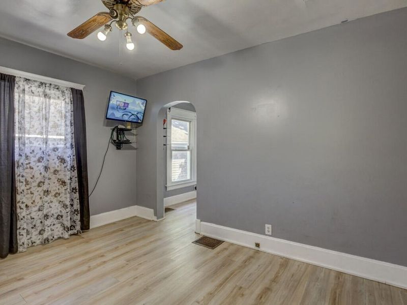 2444 Warren Street, Covington, KY 41014 Photo 4