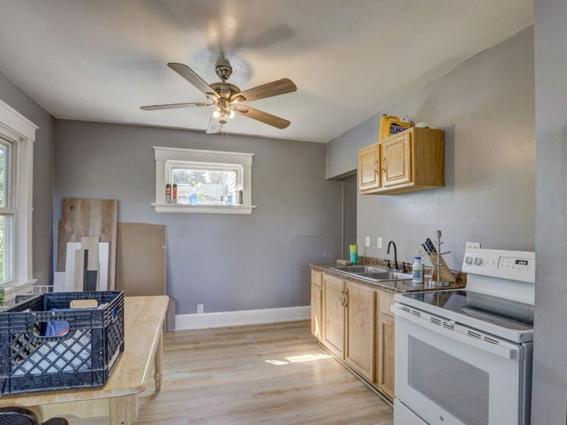 2444 Warren Street, Covington, KY 41014 Photo 6