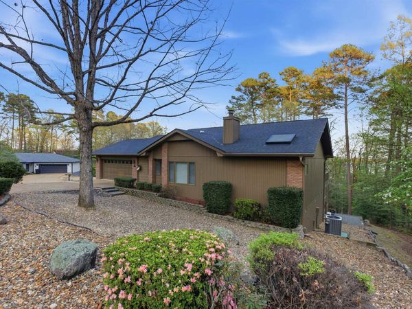 1 Narvaez Lane, Hot Springs Village, AR 71909