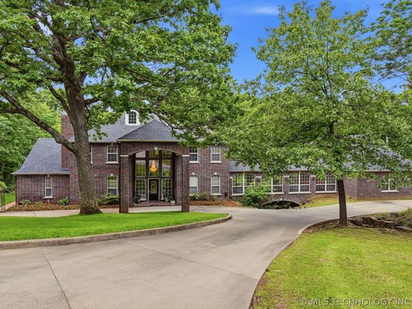 1402 N Birch Avenue , Sand Springs, OK 74063