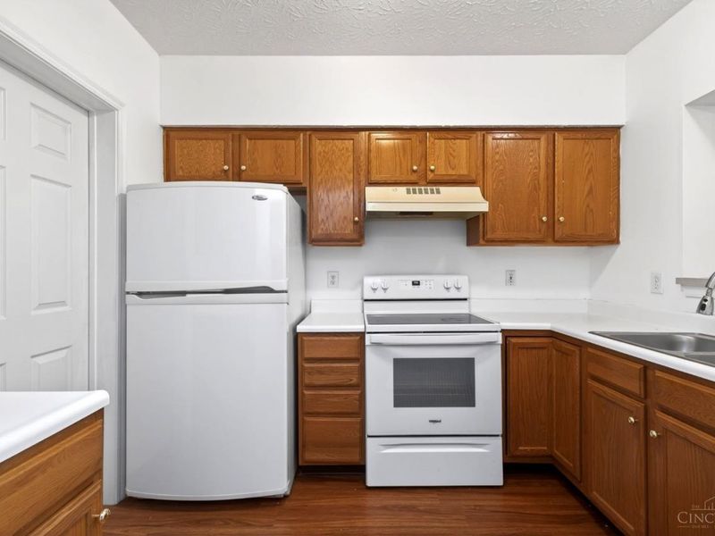 200 Gateway Drive, Unit H, Milford, OH 45150 Photo 5