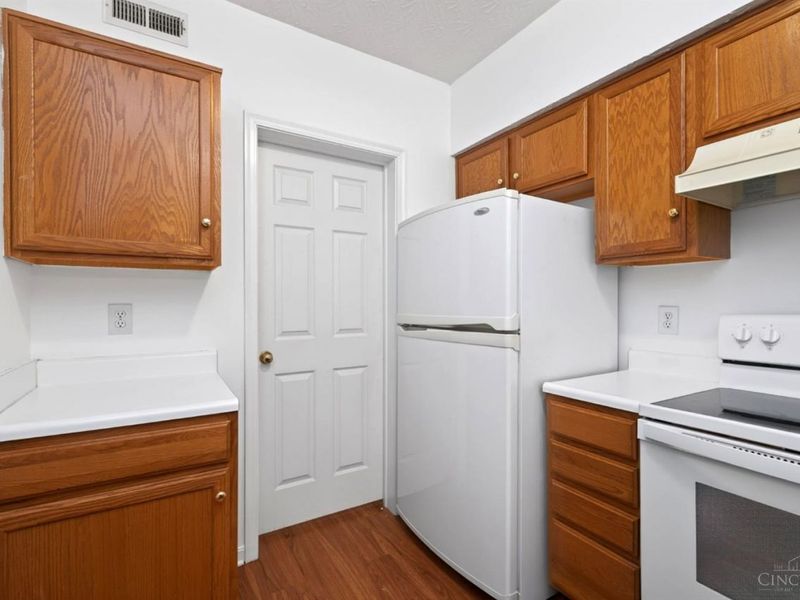 200 Gateway Drive, Unit H, Milford, OH 45150 Photo 7