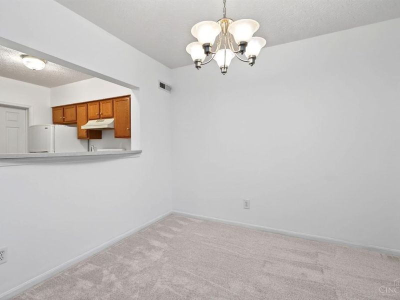 200 Gateway Drive, Unit H, Milford, OH 45150 Photo 9