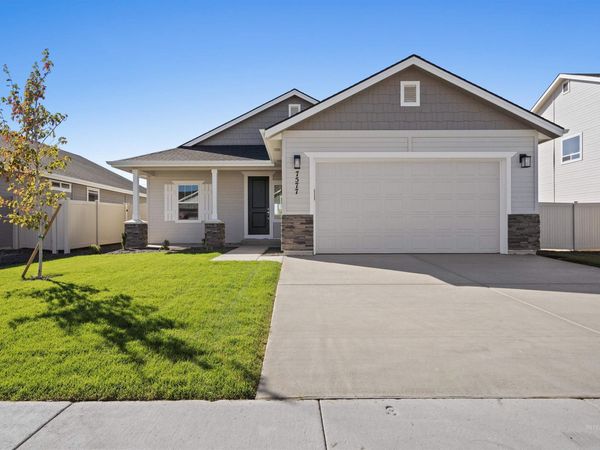 4408 Dawnstar Ave, Caldwell, ID 83607