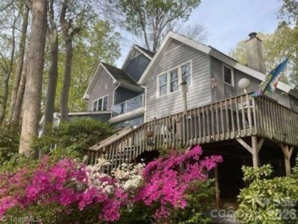 144 Riverside Court , Lexington, NC 27292