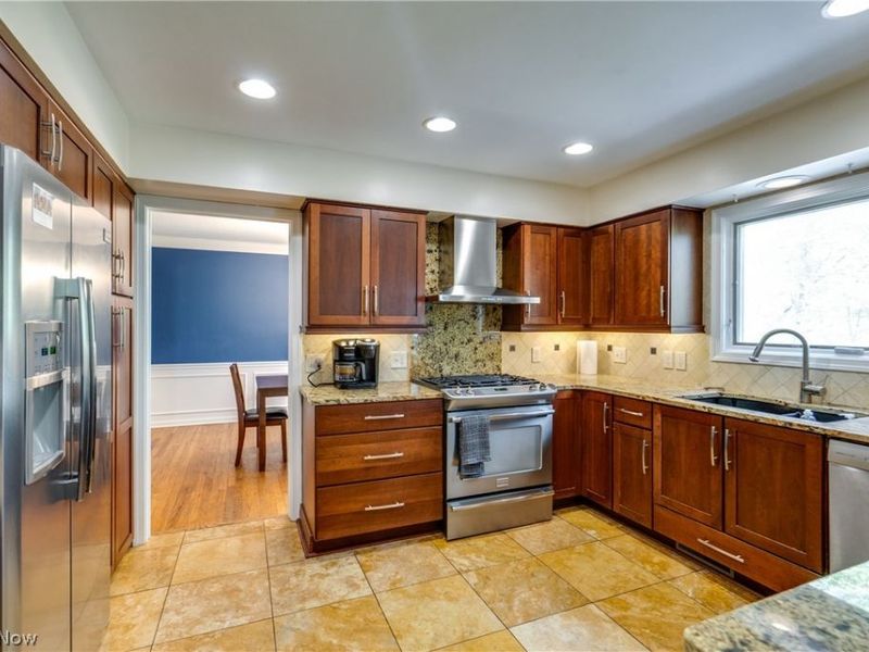 2295 Woodpark Road, Akron, OH 44333 Photo 16