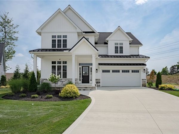 570 Magnolia Court , Mayfield Village, OH 44143