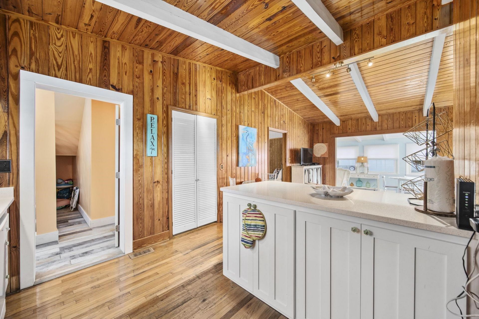 2306 Holly Dr.  Photo 9