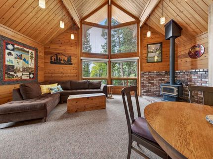 7266 Highway 147, Lake Almanor, CA 00000 Photo