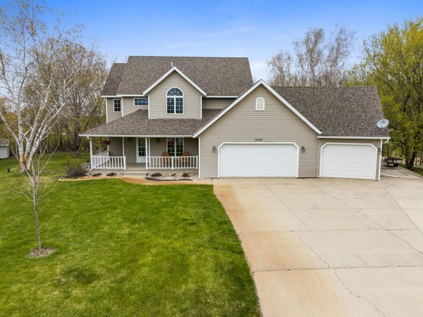 1506 Mc Auliffe Place NW, Alexandria, MN 56308