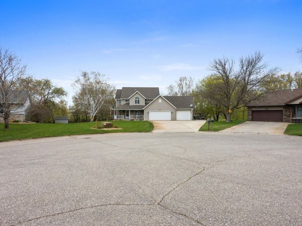 1506 Mc Auliffe Place NW, Alexandria, MN 56308