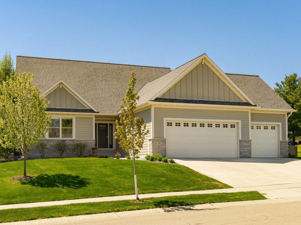 342 Wimbledon Hills Drive SW, Rochester, MN 55902