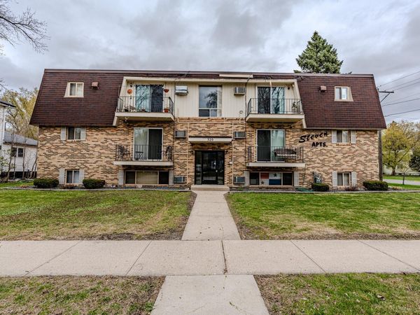 320 6th Street S, Moorhead, MN 56560