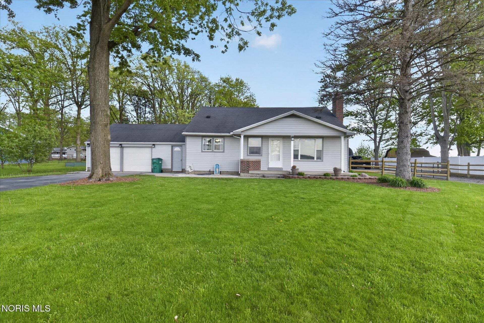 1655 Latcha Road , Millbury, OH 43447 Main Photo