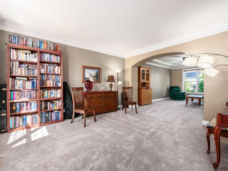 6074 Baumeister Drive, Hilliard, OH 43026 Photo 5