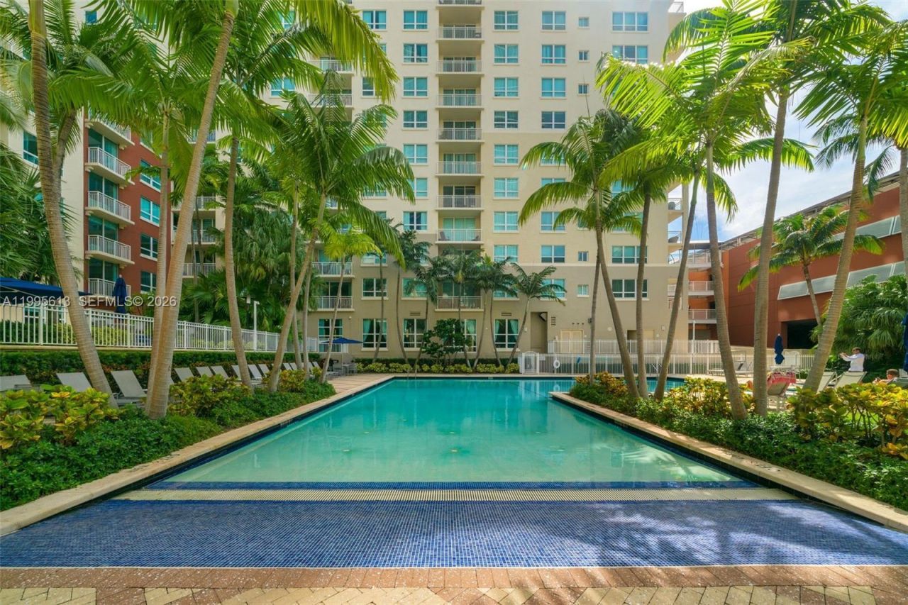 2000 N Bayshore Dr , Unit 702, Miami, FL 33137 Photo