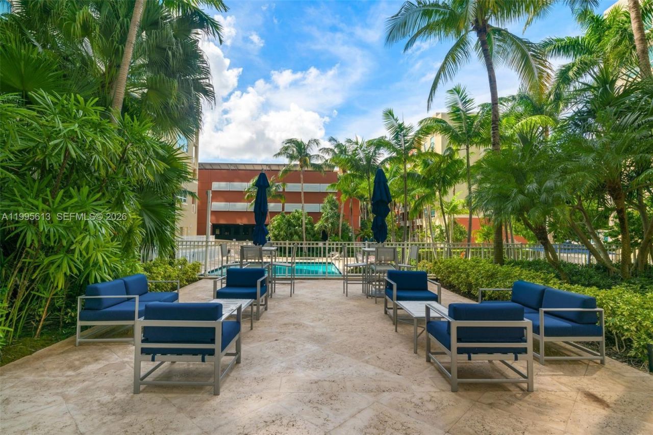 2000 N Bayshore Dr , Unit 702, Miami, FL 33137 Photo