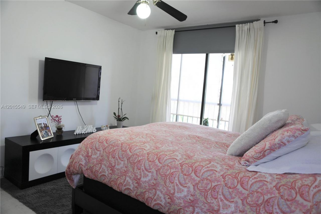 55 Ocean Lane Dr , Unit 3030, Key Biscayne, FL 33149 Photo
