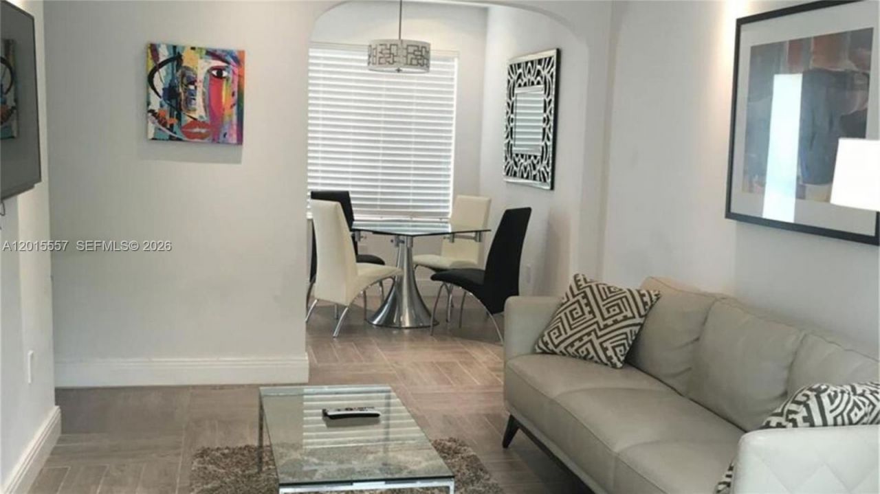645 Lenox Ave , Miami Beach, FL 33139 Photo
