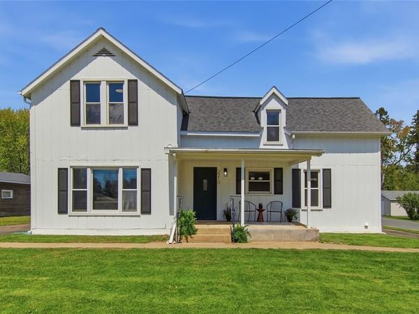 2210 Vine Street, Eau Claire, WI 54703