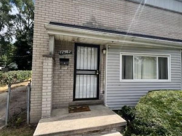 14532 Evergreen Road, Detroit, MI 48223